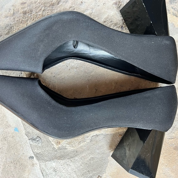Zara Block Heel Black fabric pumps. SZ 7.5 - Picture 4 of 8